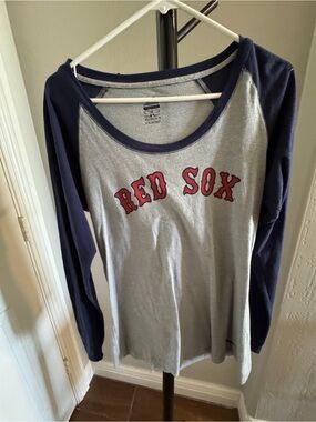 Nike Gray and Black MLB Genuine Merchandise Crewneck Boston Red Sox